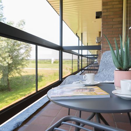 Van Der Valk Hotel Volendam Bagian luar foto